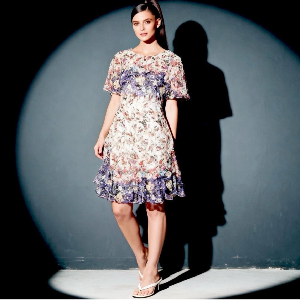 Gabby Skye Floral Chiffon Dress